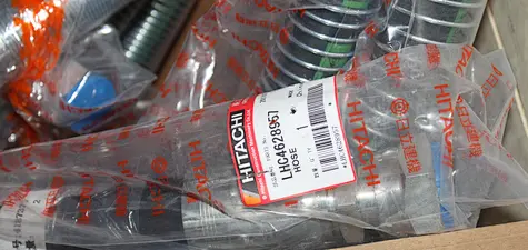 4628957